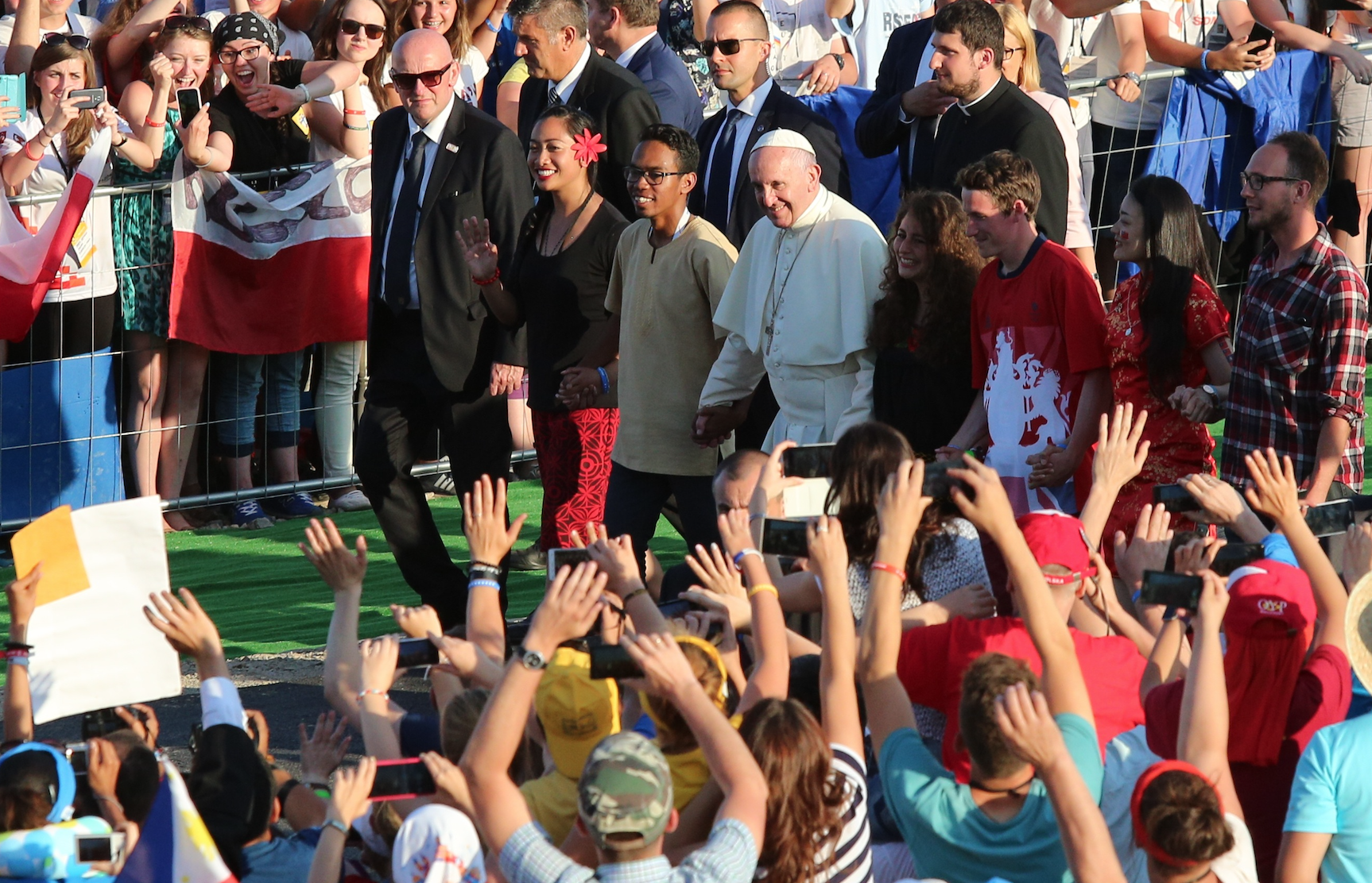 8 Ways to Help Youth Experience World Youth Day 2019 from Home
