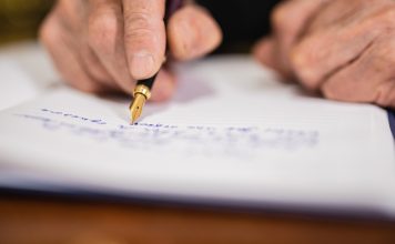 Pope Francis offers a Letter to Priests encouraging their ministry